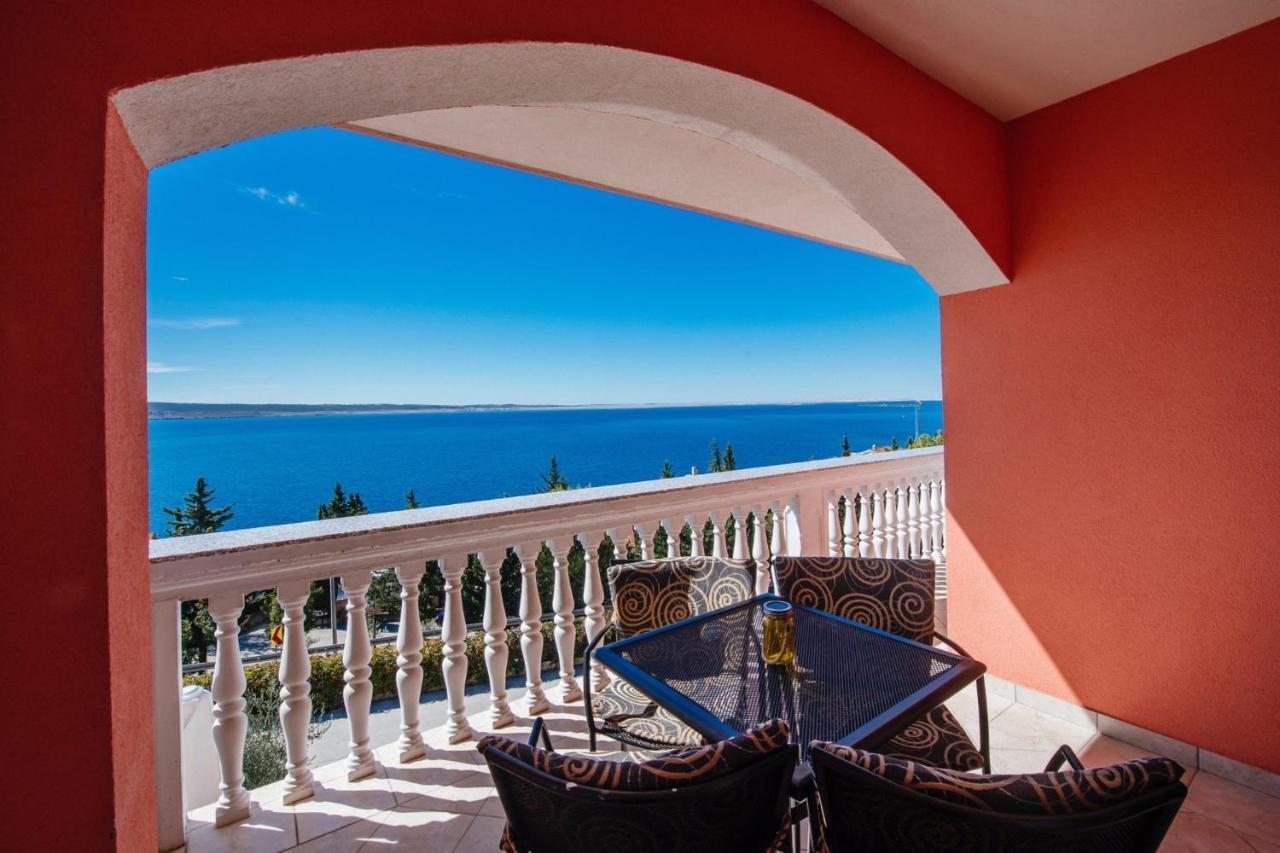 Apartments By The Sea Starigrad, Paklenica - 16421 Exterior foto