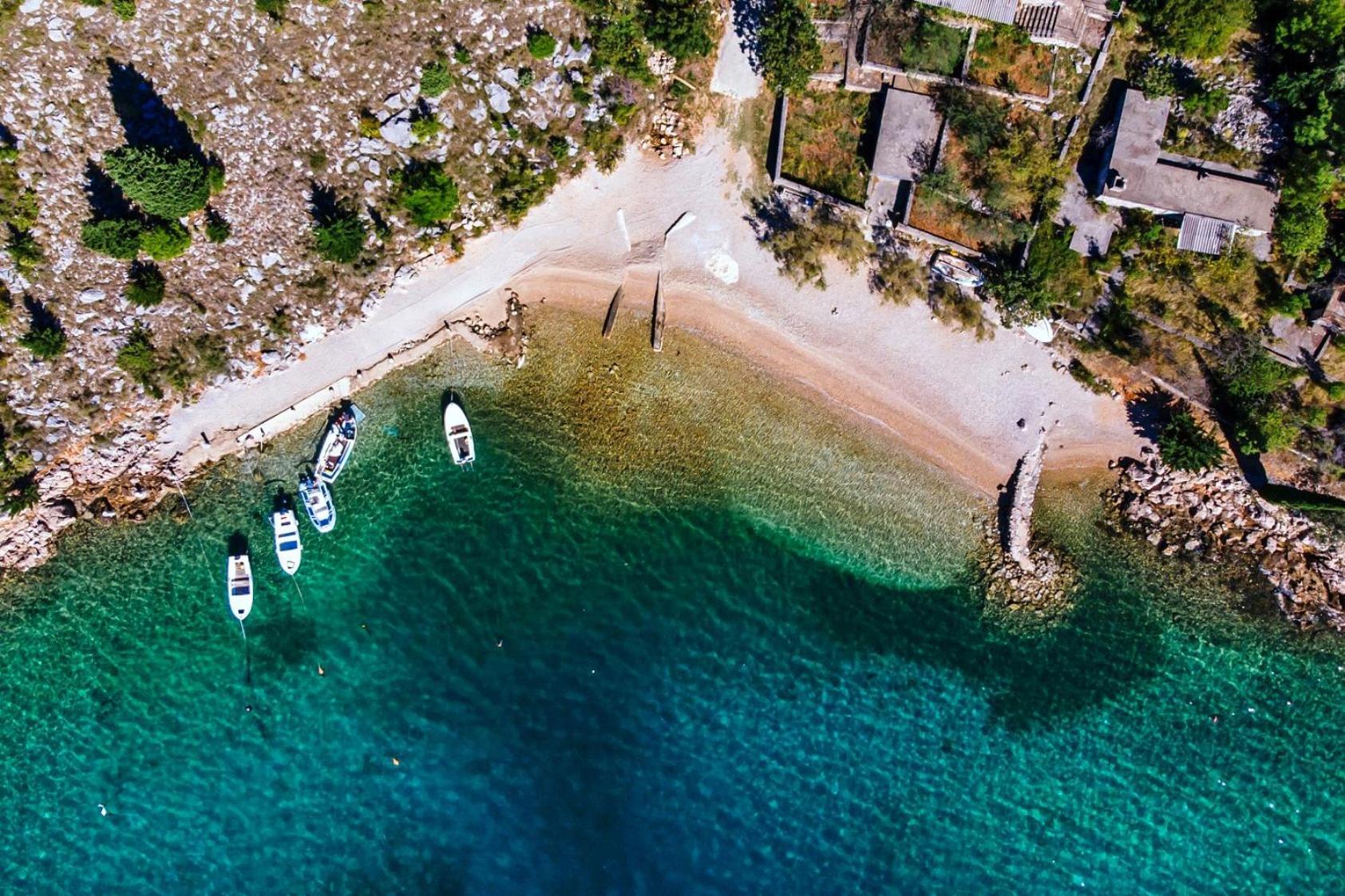 Apartments By The Sea Starigrad, Paklenica - 16421 Exterior foto